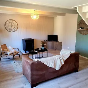  Hébergement de vacances De Caractère, Proche Quimper